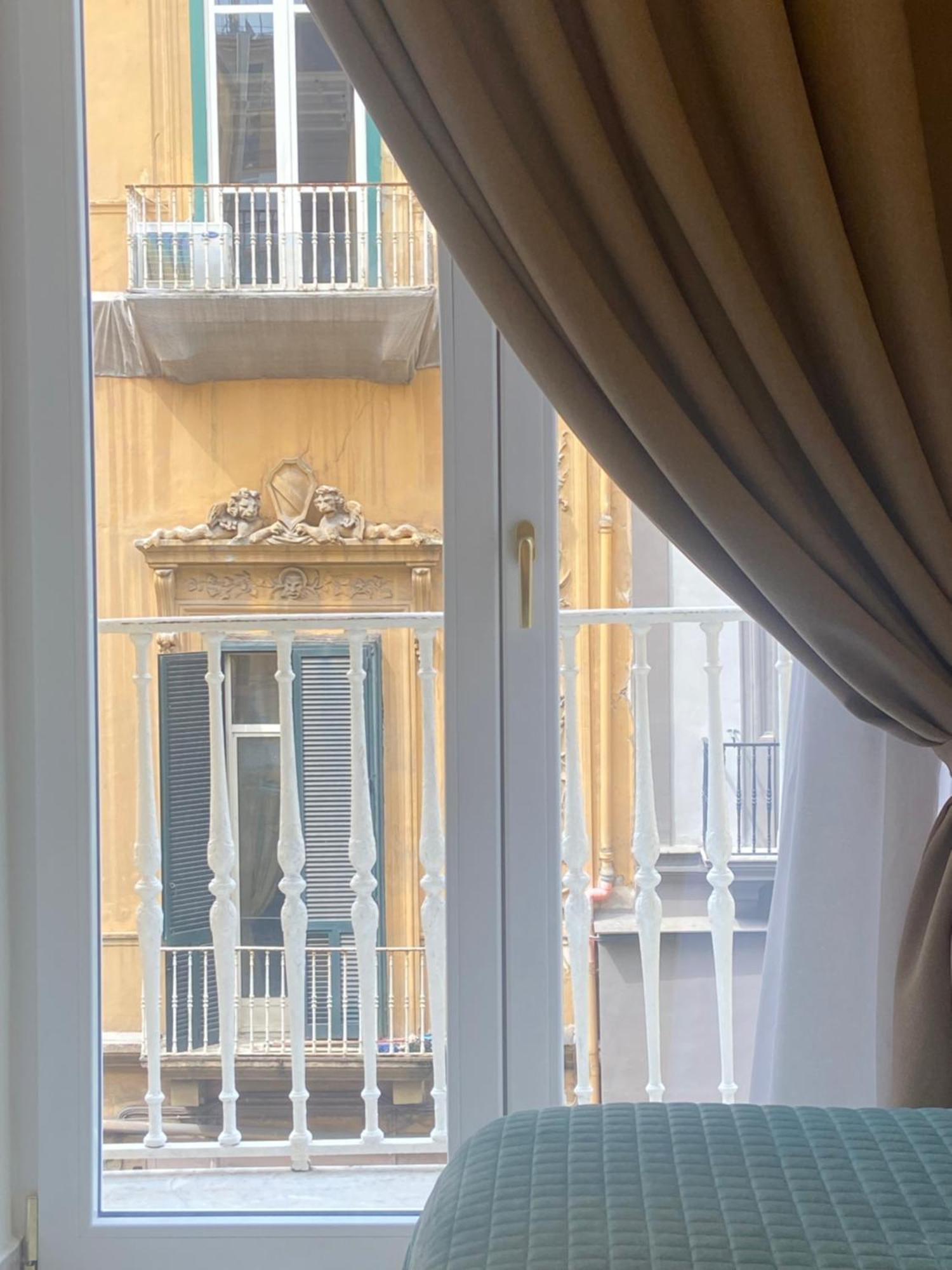 Dimora Don Pasquale Napoli Bed & Breakfast Exterior photo